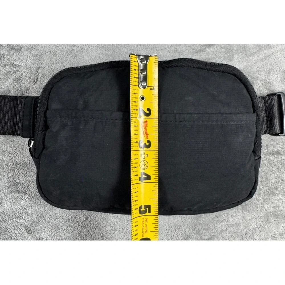 No Boundaries Everyday Belt Bag Waist Pack or Sling Black One Sz WM4059065-0523